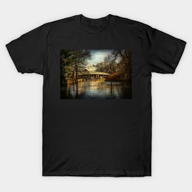 Whitchurch on Thames Toll Bridge T-Shirt by IanWL